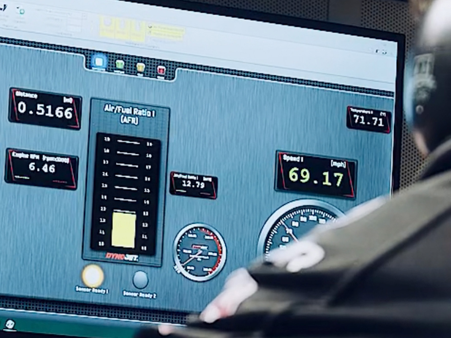 GoFastRoom_DynoRoom_Motorsport_Exoitica_SCREEN