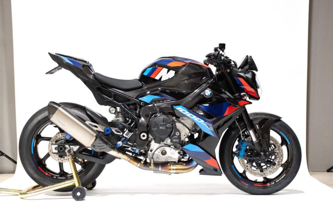 2023 BMW M1000R